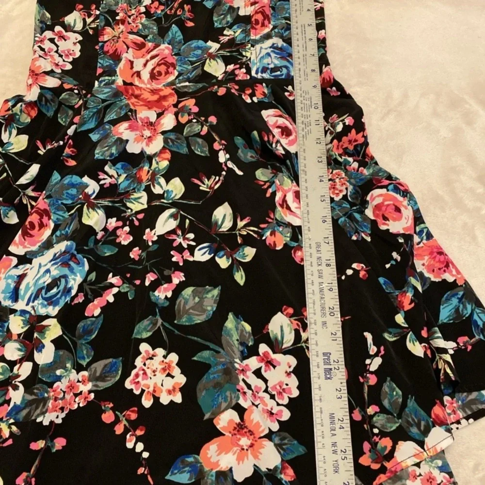 Express Strapless Dress with Floral Print - Picture 9 of 12